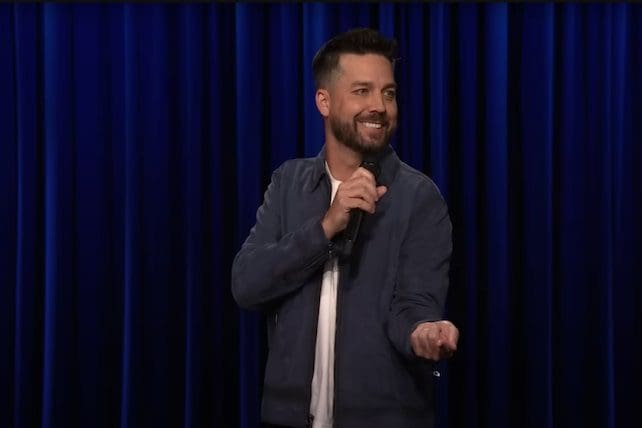 Crowd at a John Crist show